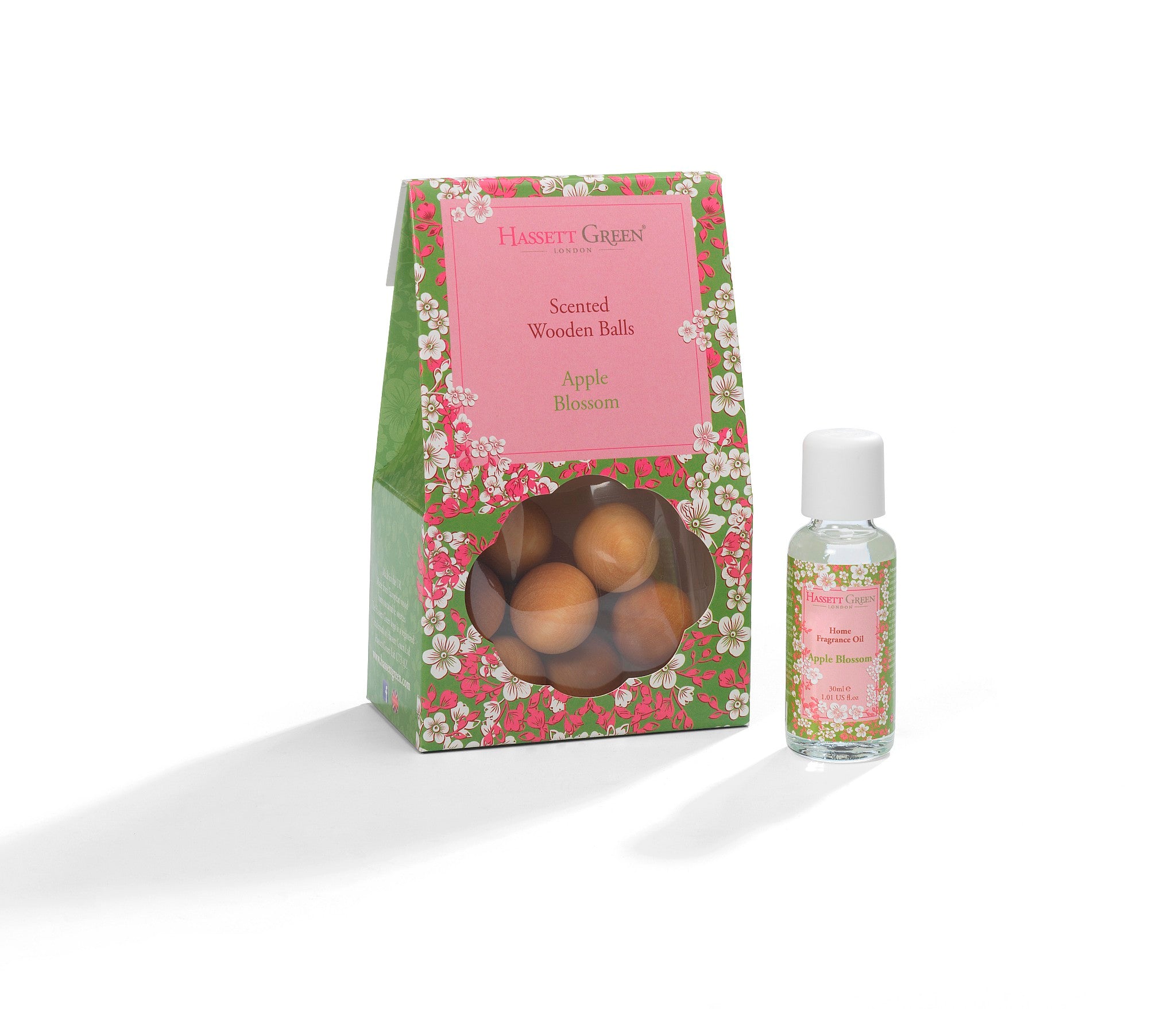 Apple Blossom - Scented Wooden Balls 12 Pack plus 30ml Bottle of Fragrance Oil