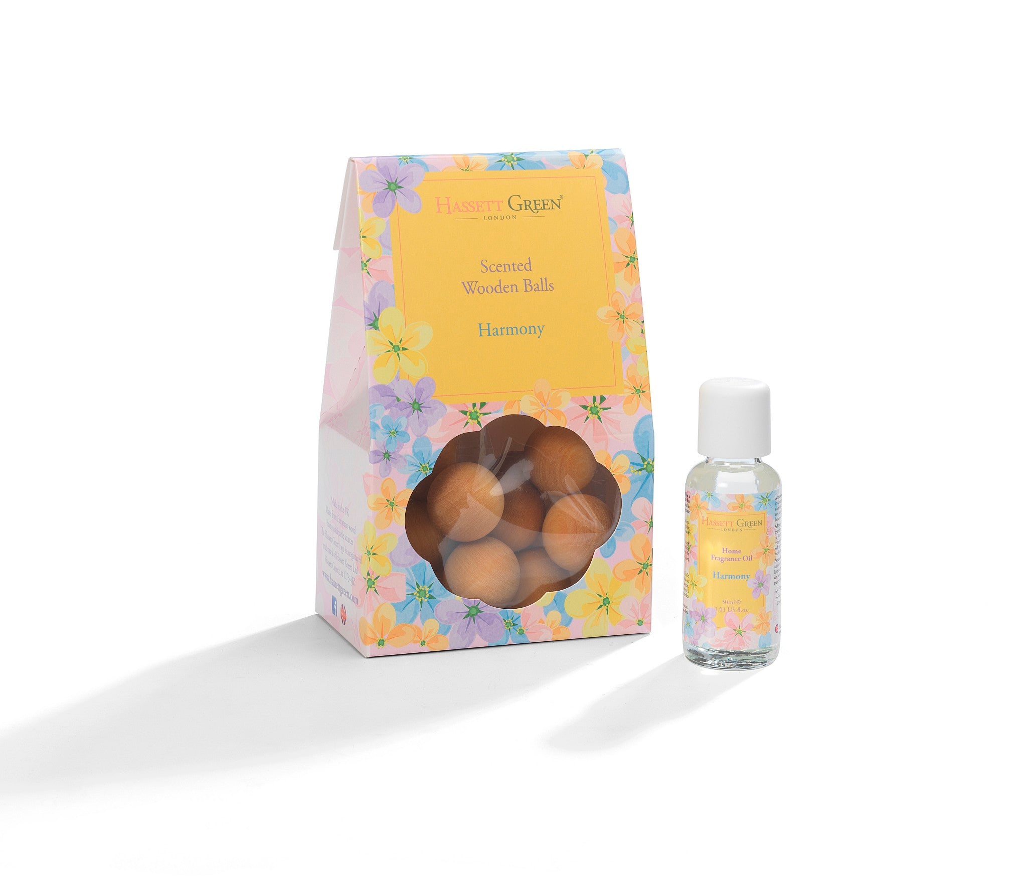 Harmony - Scented Wooden Balls 12 Pack plus 30ml Bottle of Home Fragrance Oil