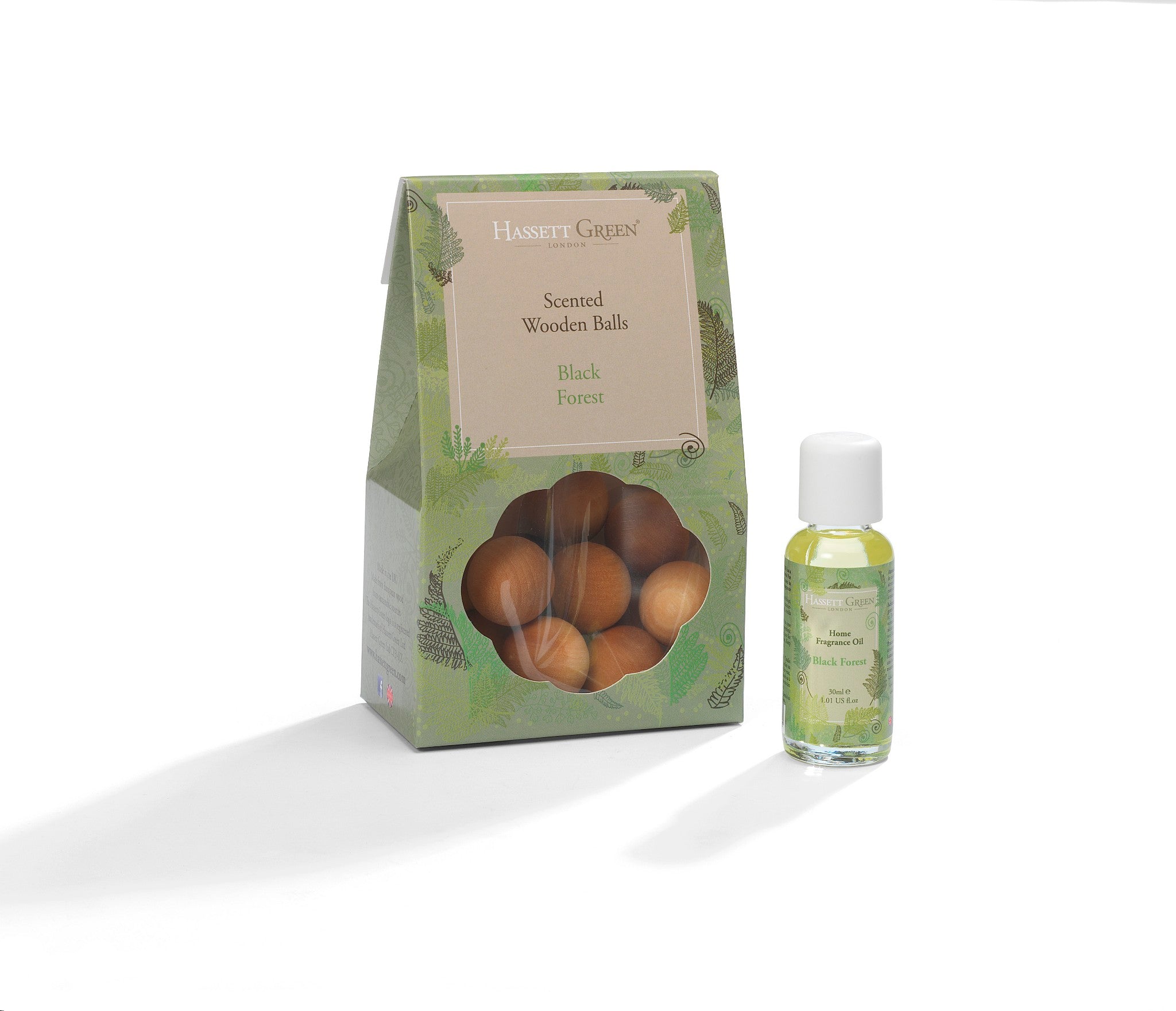 Black Forest - Scented Wooden Balls 12 Pack plus 30ml Bottle of Fragrance Oil